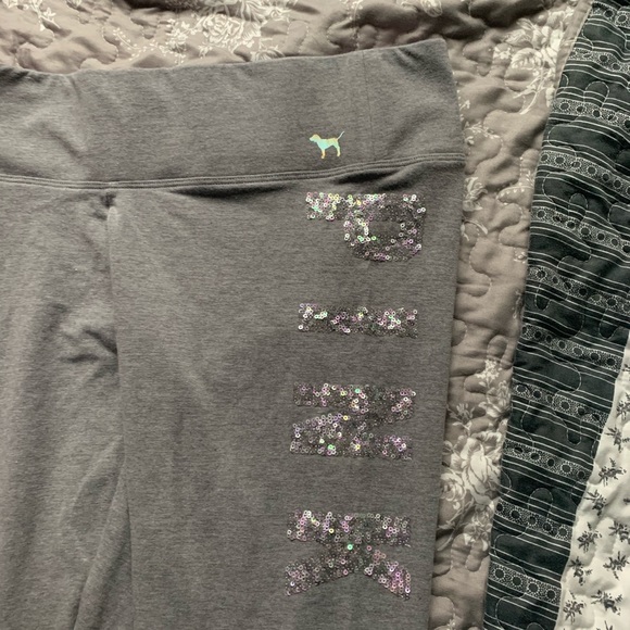 Pink leggings - Picture 2 of 2